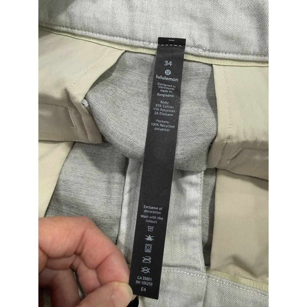 Lululemon Shorts Mens 34 Gray Stretch Chino Casual Golf Flat Front 11
